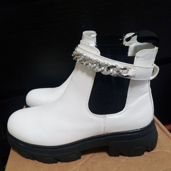 Cushionaire Shoes Cushionaire Boots Memory Foam Size M Poshmark